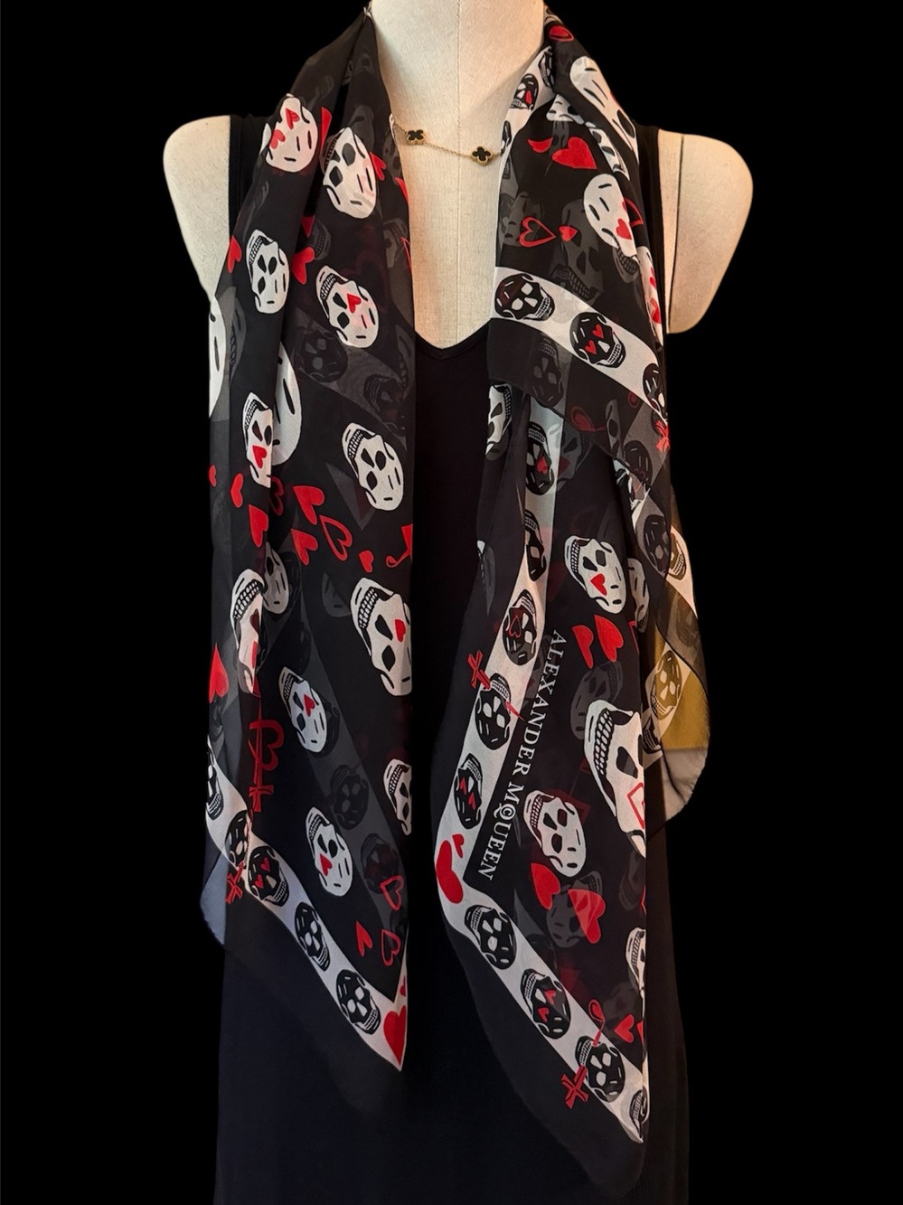 Gorgeous Alexander McQueen logo chiffon silk scarf - Picture 5 of 13